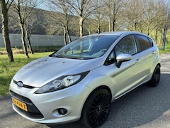 Ford Fiesta - 1.25 Trend*DISTRIBUTIE VV*PARKEERSENSOR*APK 1/26
