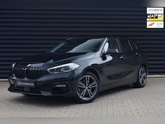 BMW 1-serie - 118i Executive Edition / CARPLAY / DIGITAL DASH / SFEER