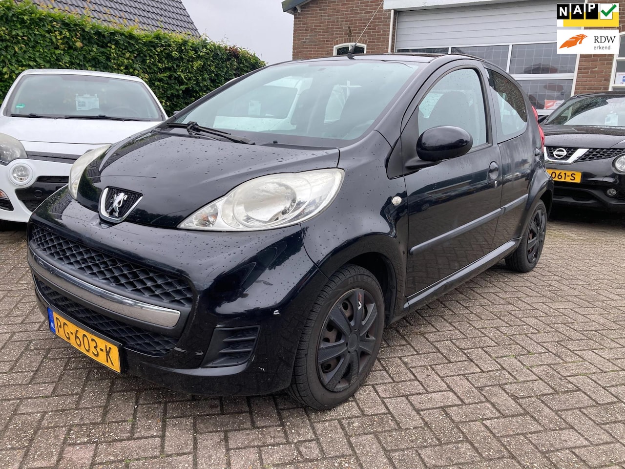 Peugeot 107 - 1.0-12V XR Bj 2009, Airco, CV, 2 deuren zijn dof, APK tot 07-2026 - AutoWereld.nl