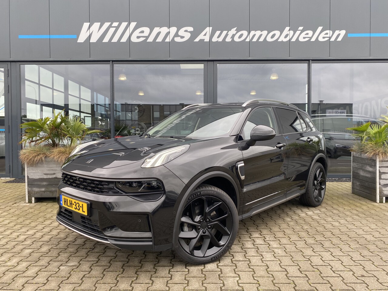 Lynk & Co 01 - 1.5 360' Camera, Black Edition , Panorama Dak & Elektrische Kofferklep Verkoop prijs = Inc - AutoWereld.nl