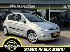 Hyundai i20 - 1.2i i-Motion met Airco Dealer Onderhouden Nap