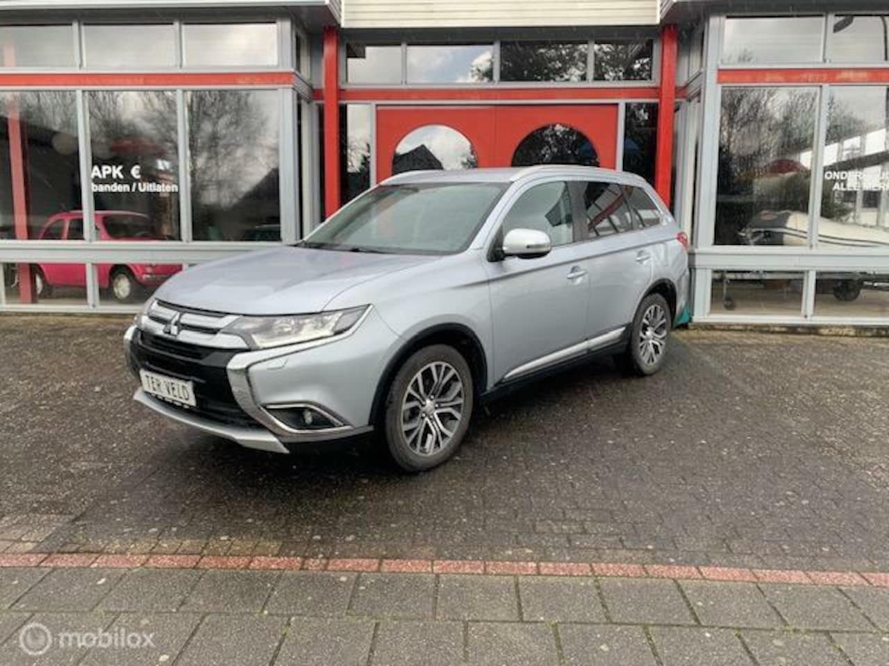 Mitsubishi Outlander - 2.2 DI-D Executive Edition 4WD. 7pers - AutoWereld.nl