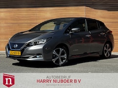Nissan LEAF - Tekna 40 kWh Camera / Trekhaak / Navigatie