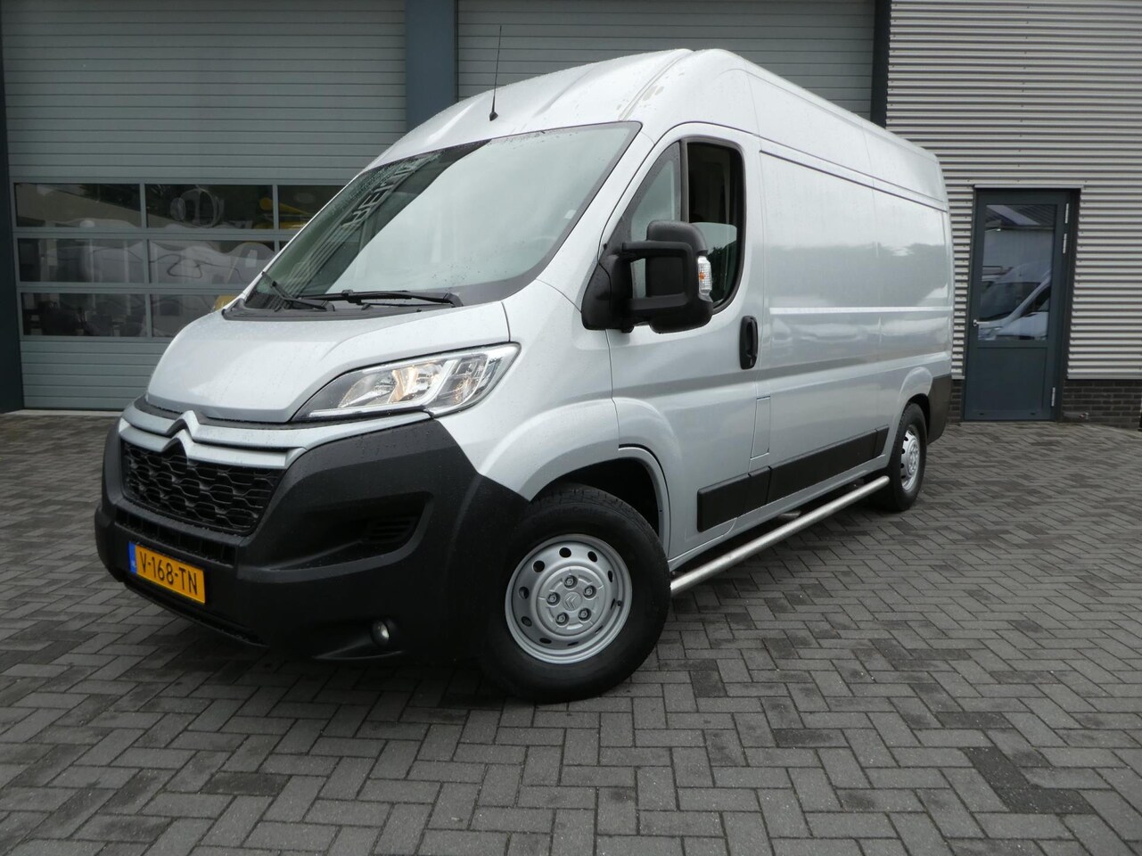 Citroën Jumper - 35 2.0 BlueHDi 163 pk L2H2 Airco navigatie Camera - AutoWereld.nl