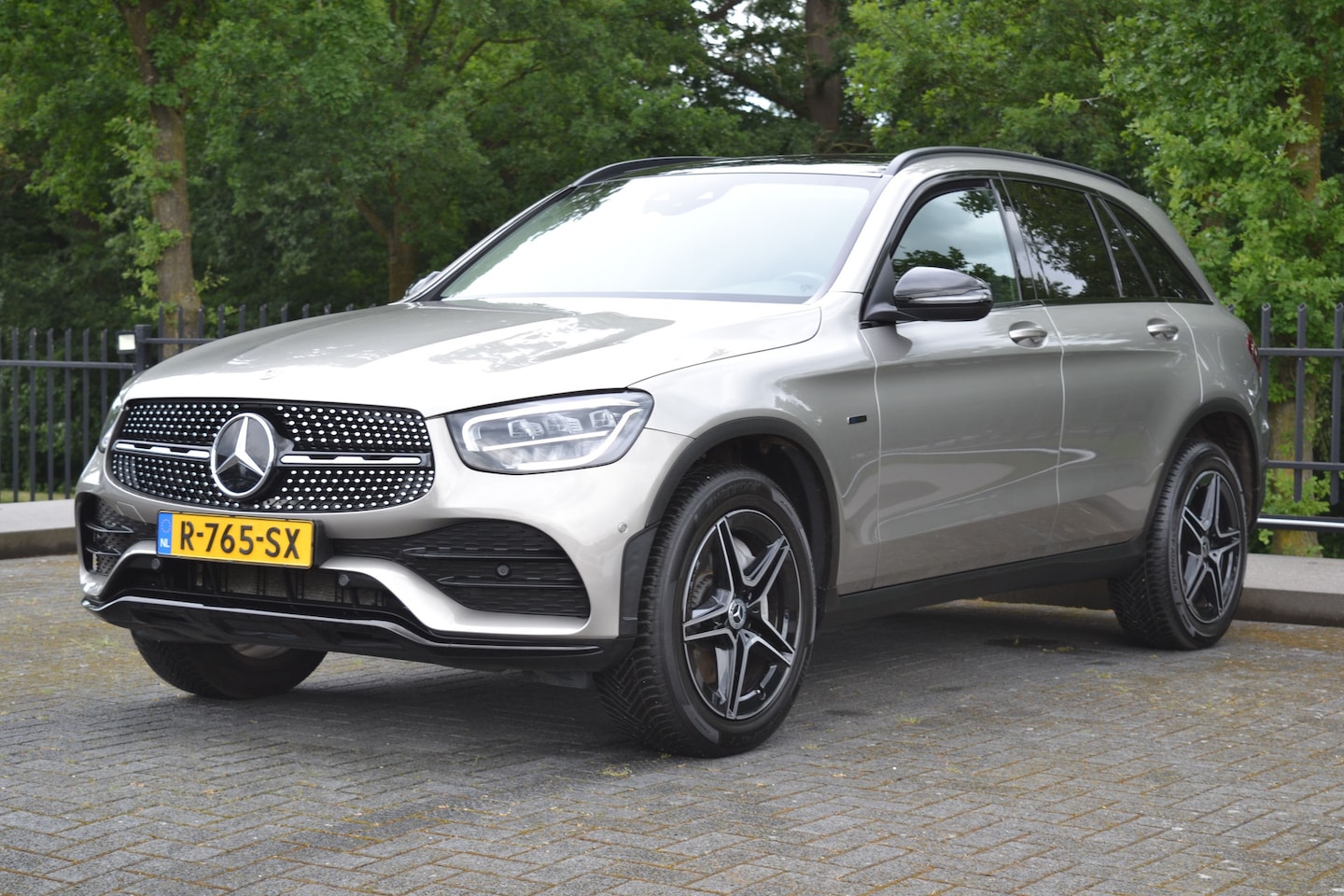 Mercedes-Benz GLC-klasse - 300 AMG Pano 4 Matic - AutoWereld.nl