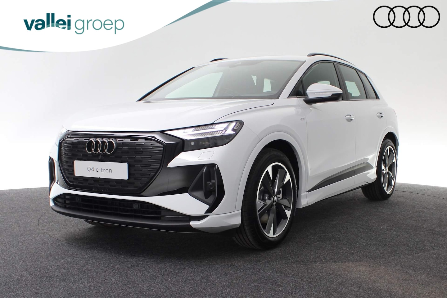 Audi Q4 e-tron - S edition 45 82 kWh 210 kW / 286 pk Audi Q4 e-tron S Edition 45 286pk | Assistentiepakket - AutoWereld.nl