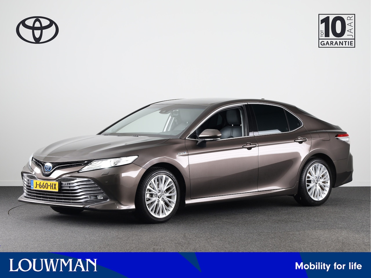 Toyota Camry - 2.5 Hybrid Premium | NL-Auto | JBL Premium Audio Systeem | Stoelverwarming voor en achter - AutoWereld.nl