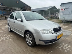 Skoda Fabia - 1.4-16V Creation *airco* 5 deurs