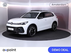 Volkswagen Tiguan - R-Line-Edition 1.5 eHybrid 200 kW / 272 pk SUV 6 v Panoramadak | Navigatie | Parkeersensor