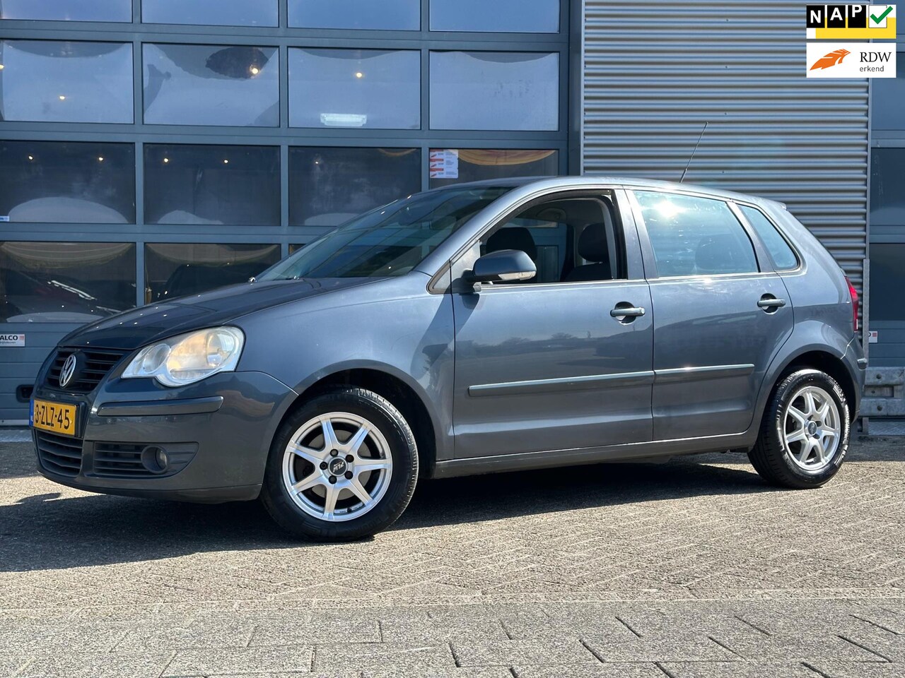 Volkswagen Polo - 1.2 Easyline | Airco | Nieuw APK | NAP - AutoWereld.nl