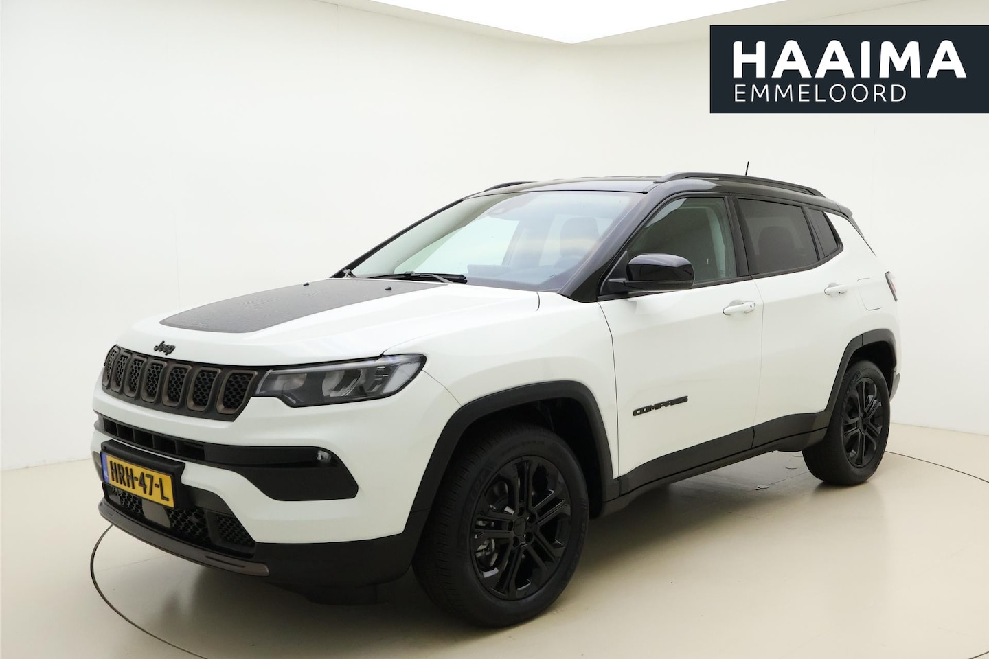 Jeep Compass - 4xe 240 Plug-in Hybrid Electric S Automaat | Navigatie | Lederen bekleding | Camera | Keyl - AutoWereld.nl