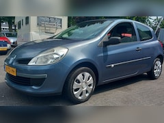 Renault Clio - 1.2-16V Dynamique Comfort
