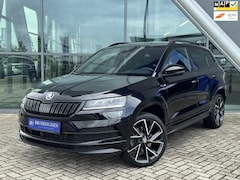 Skoda Karoq - 1.5 TSI ACT Sportline Business 150pk Automaat / Stoelverwarming / Acc