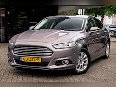 Ford Mondeo - 1.5 Titanium/Trekhaak/Winterpakket/Keyless/Sportstoelen/2e Eigenaar/Dealer Onderhouden