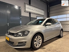 Volkswagen Golf - 1.0 TSI Comfortline Navigatie Parkeersensoren Onderhouden NAP