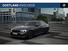 BMW 3-serie - 330e High Executive M Sport Automaat / Trekhaak / Sportstoelen / M Adaptief onderstel / Co