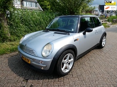 MINI Cooper - 1.6 116pk Airco LEES TEKST INRUILKOOPJE ZO MEE