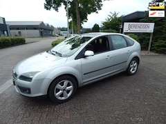 Ford Focus - 1.6-16V Futura