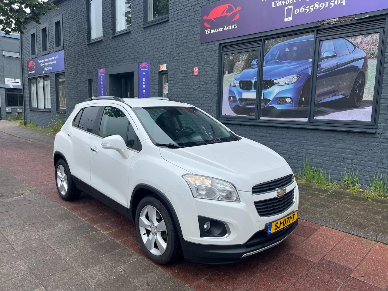 CHEVROLET TRAX