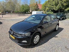 Volkswagen Polo - 1.0 TSI Comfortline Business