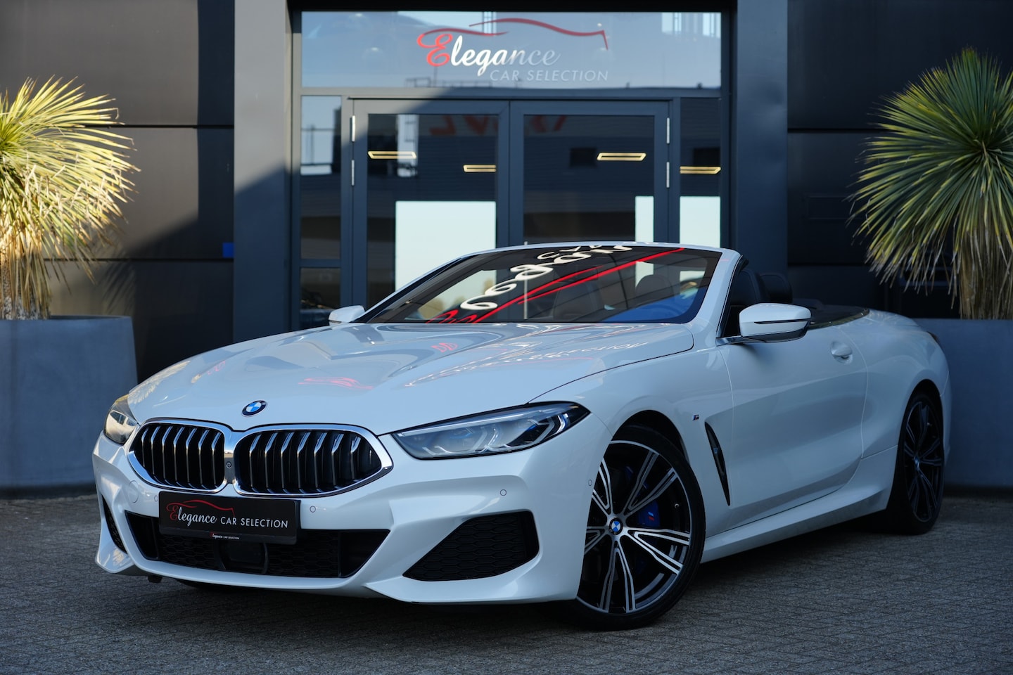 BMW 8-serie - 840i xDrive M Sport High Executive 340pk HarmanKardon/Nekverwarming/360Camera - AutoWereld.nl