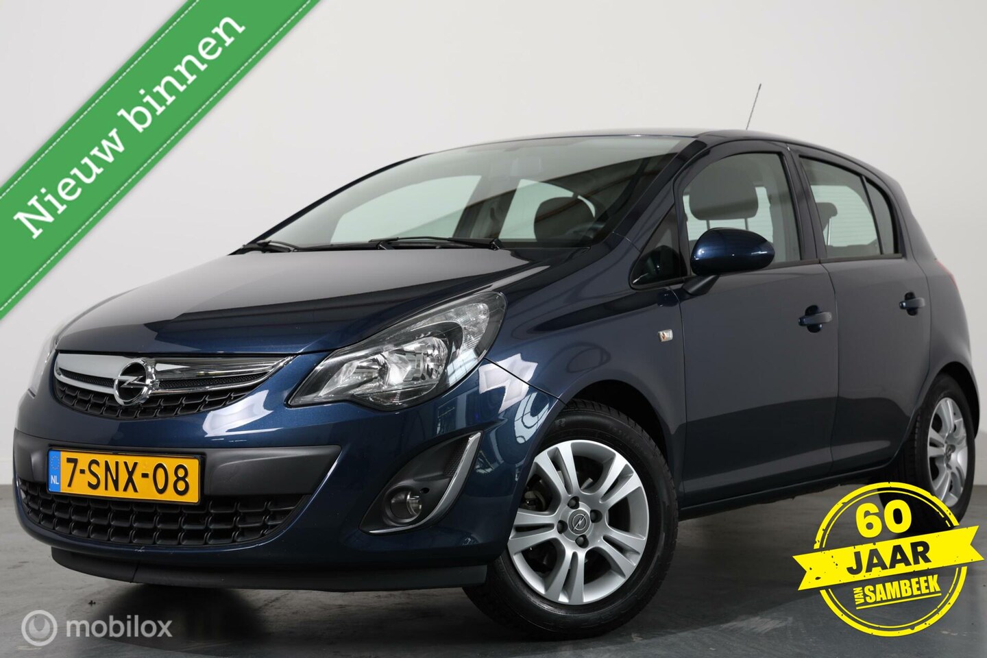 Opel Corsa - 1.2-16V Cosmo - AUTOMAAT-CARPLAY-AIRCO - AutoWereld.nl