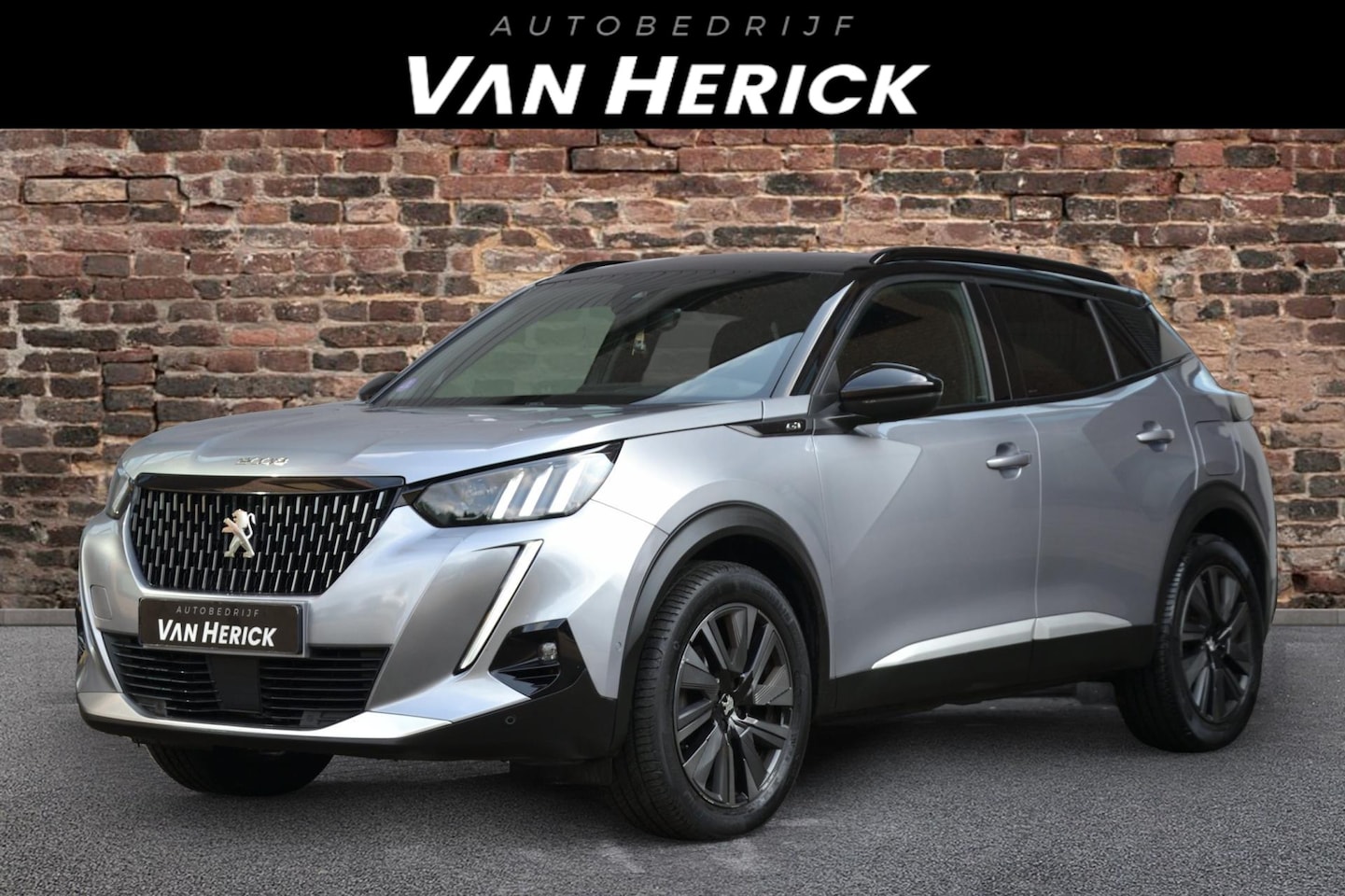 Peugeot 2008 - 1.2 PureTech GT Pack Automaat | Panoramadak | Keyless | Stoelverwarming - AutoWereld.nl