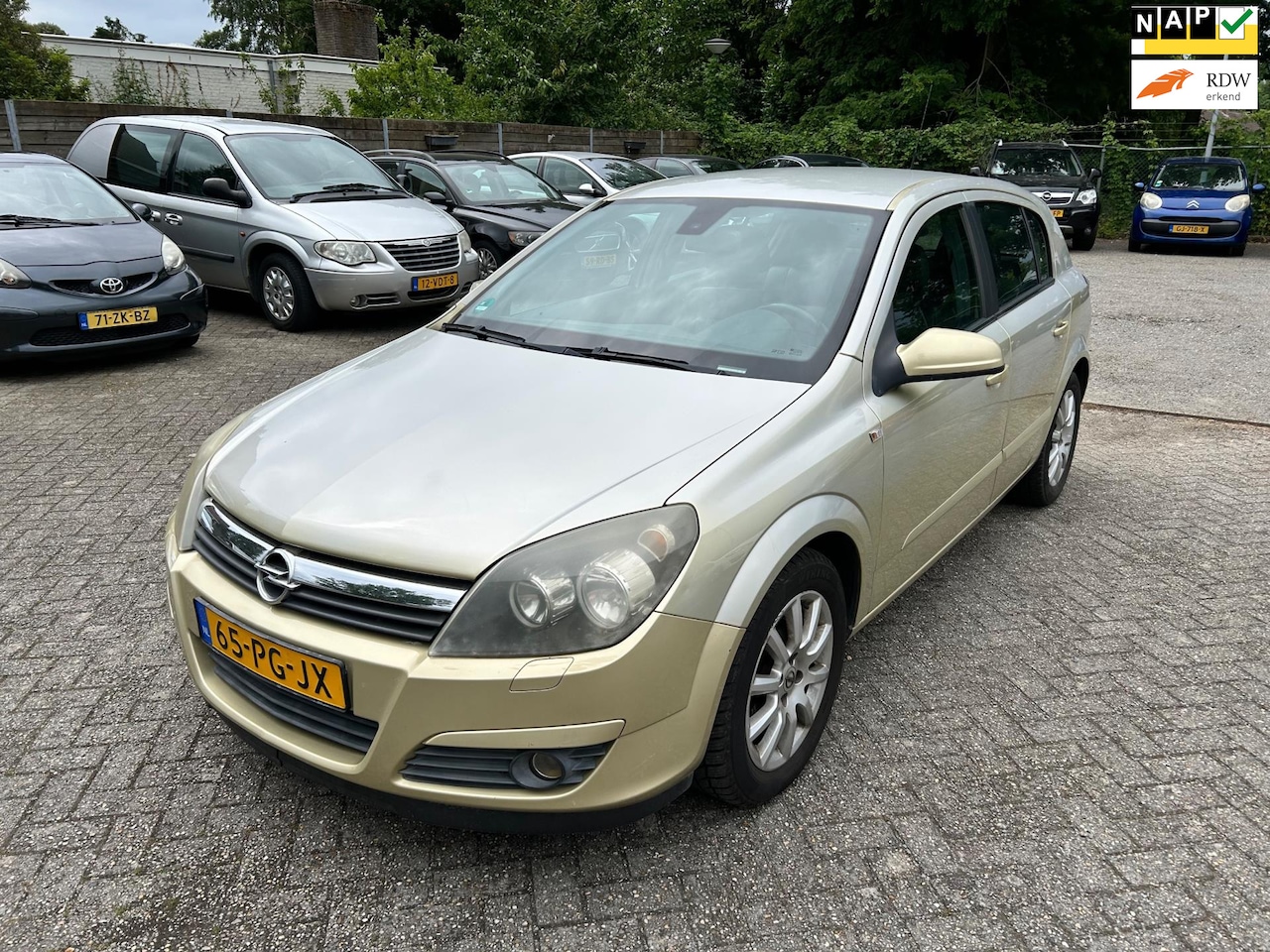 Opel Astra - 1.6 Cosmo // APK 25-10-2025 // koude airco - AutoWereld.nl