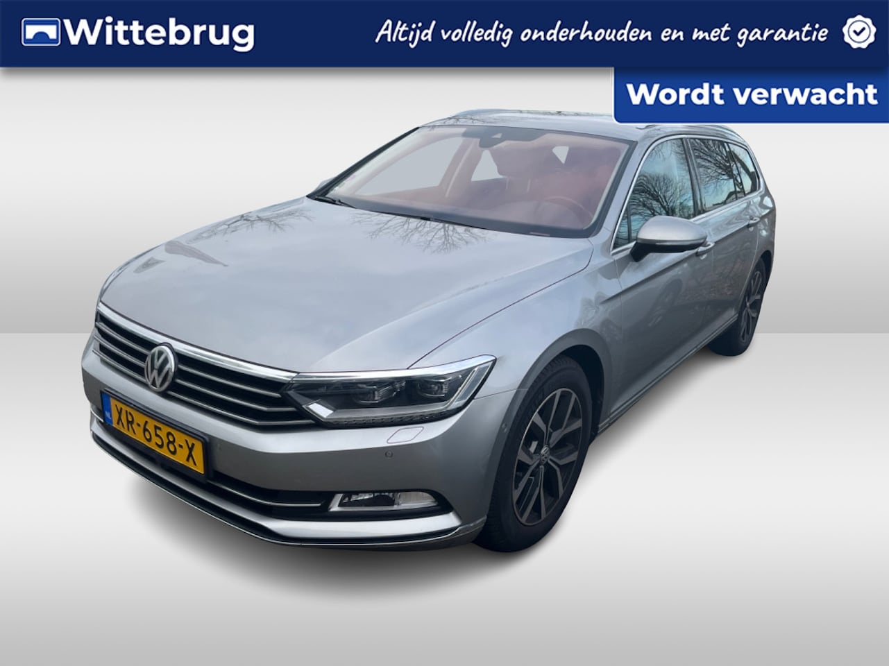 Volkswagen Passat Variant - 1.8 TSI Business Edition R / Digitaal dashboard / 360 Camera / Navigatie / Zwenkbare trekh - AutoWereld.nl