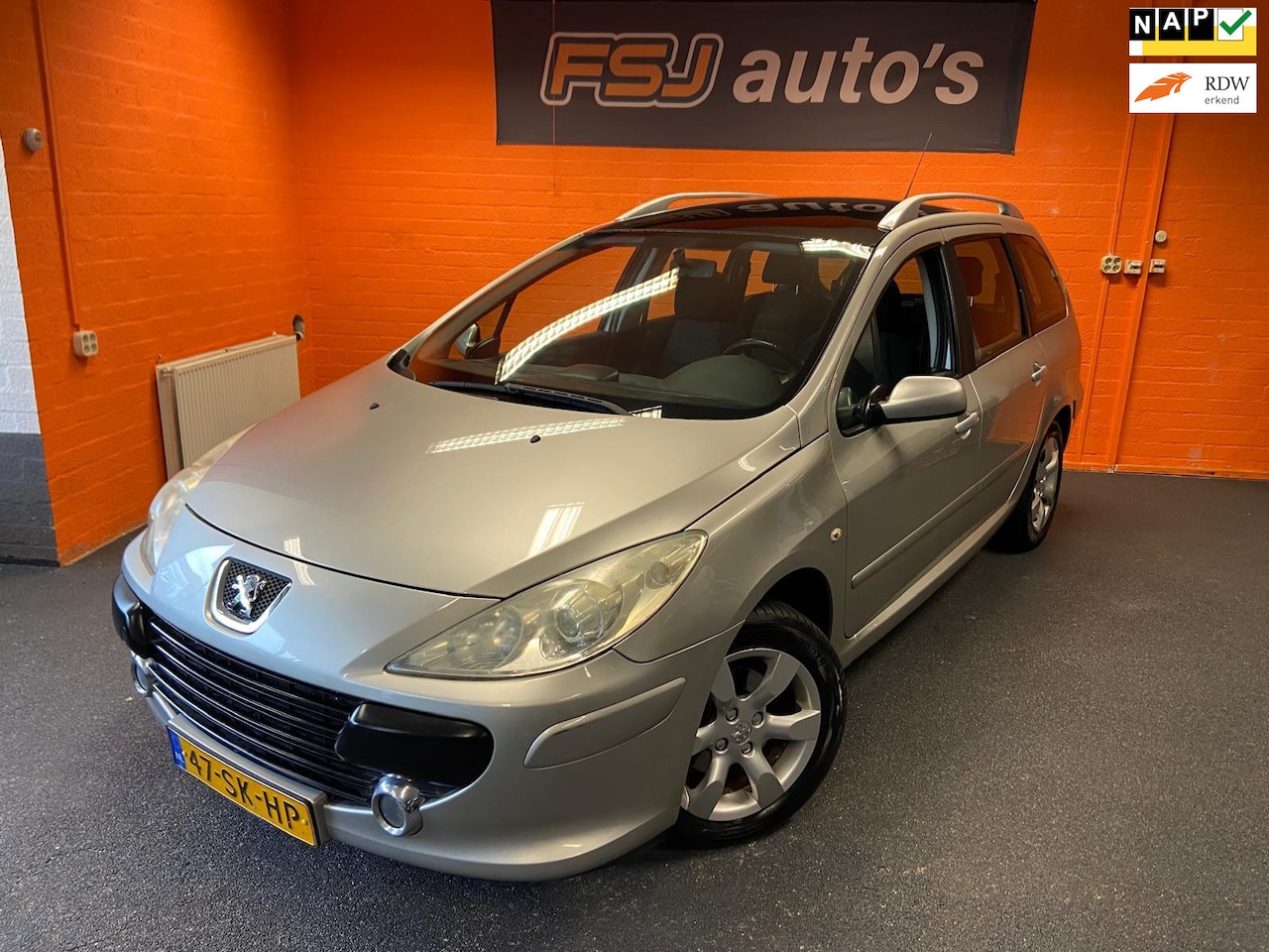 Peugeot 307 SW - 2.0-16V PACK DE LUXE / AIRCO / APK 26-07-2026 - AutoWereld.nl