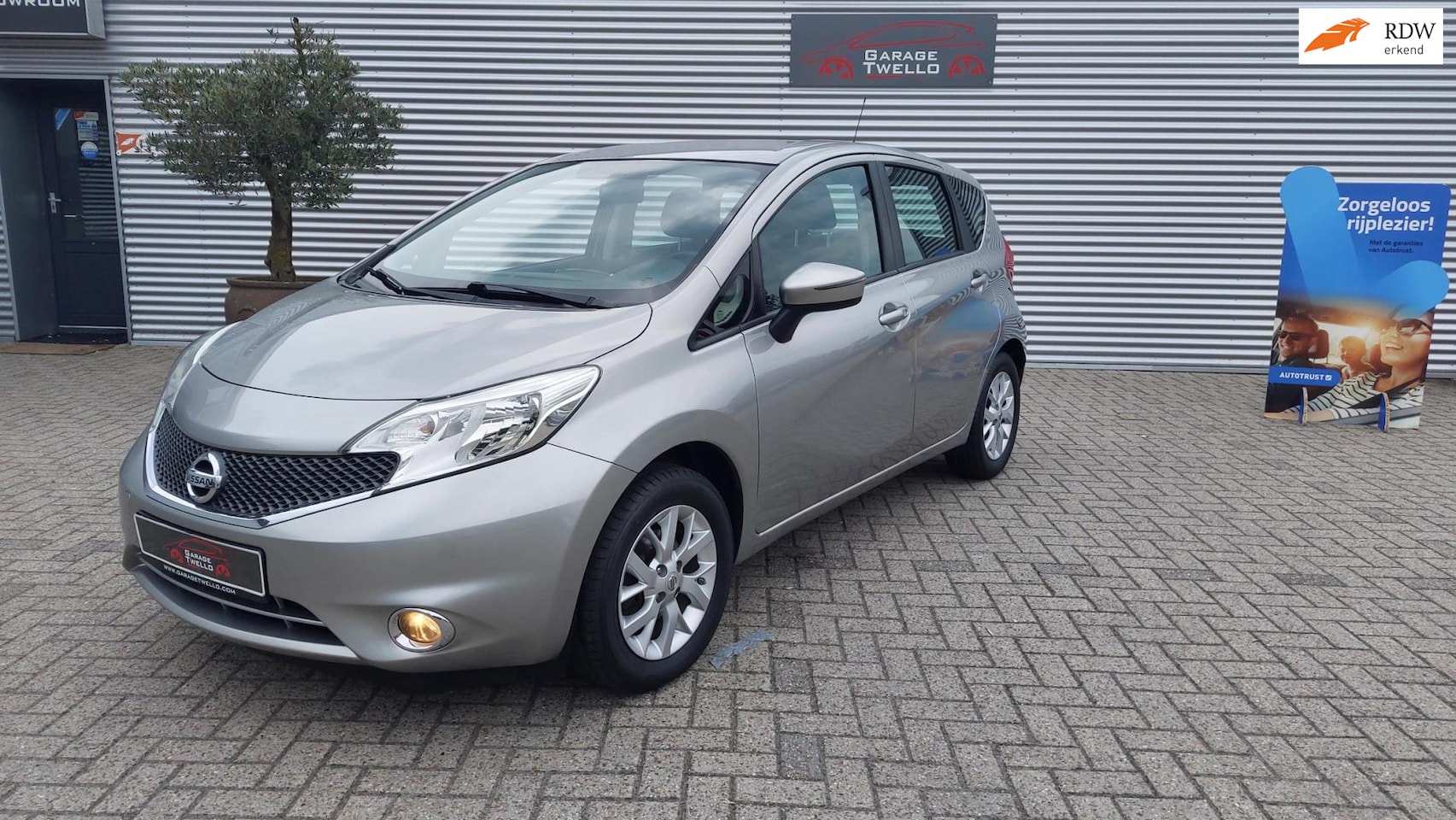 Nissan Note - 1.2 Connect Edition navigatie ,airco, cruise control, - AutoWereld.nl