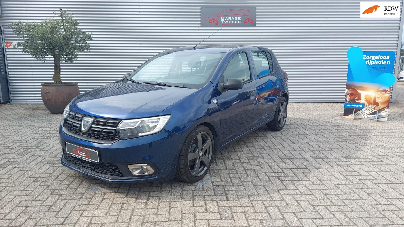 Dacia Sandero - 0.9 TCe Ambiance airco, isofix, 17 inch velgen, 5 deurs - AutoWereld.nl