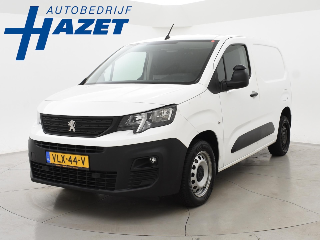 Peugeot Partner - 1.5 BLUEHDI 100 PK PREMIUM + BOTT KAST | 230V OMVORMER | TREKHAAK | APPLE CARPLAY - AutoWereld.nl