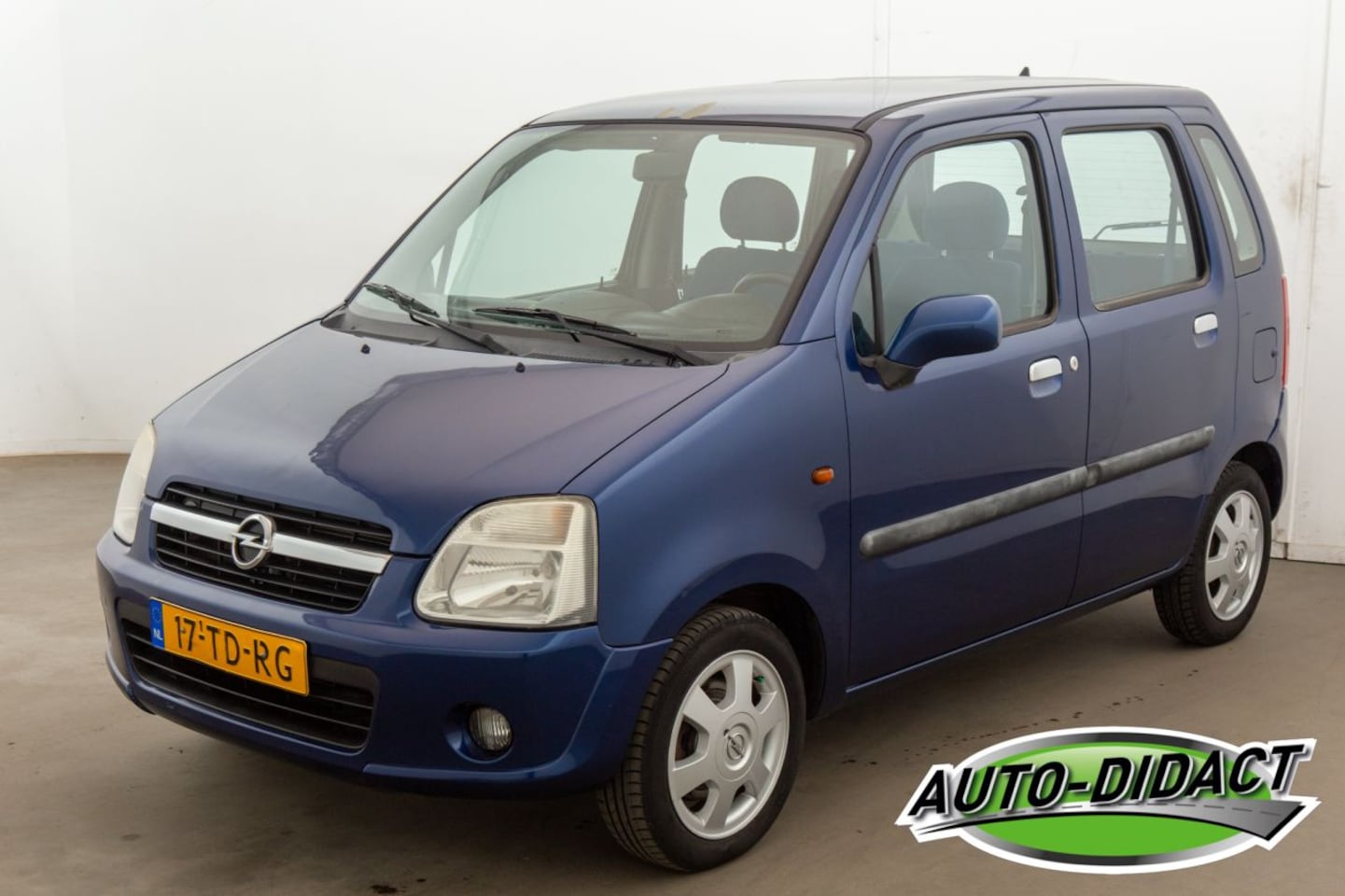 Opel Agila - 1.2-16V 109.557 km Flexx Cool - AutoWereld.nl