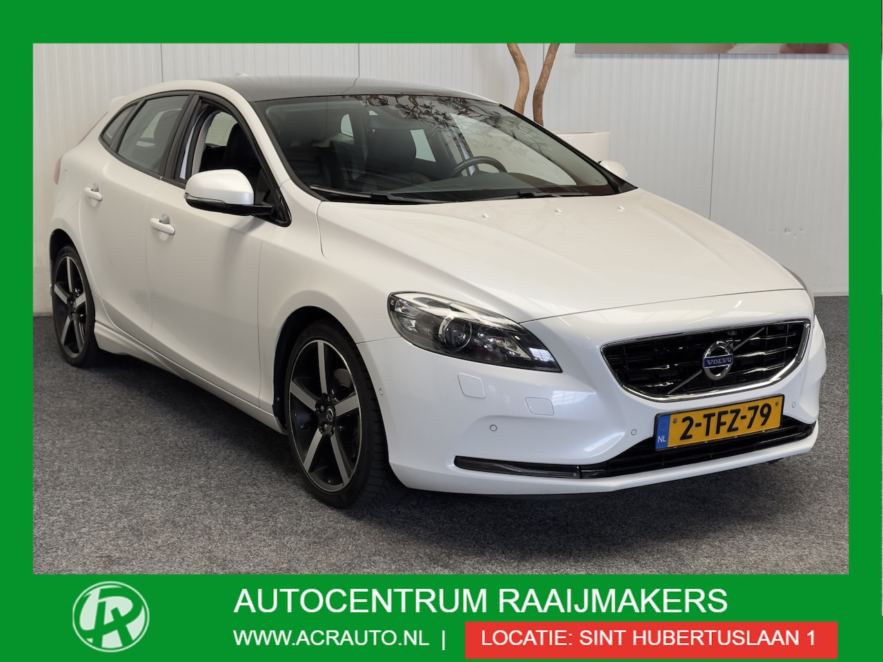 Volvo V40 - 1.6 T4 SUMMUM NAVIGATIE CRUISE CONTROL CLIMATE CONTROL BLUETOOTH TELEFOON MEDIA VOORBEREID - AutoWereld.nl