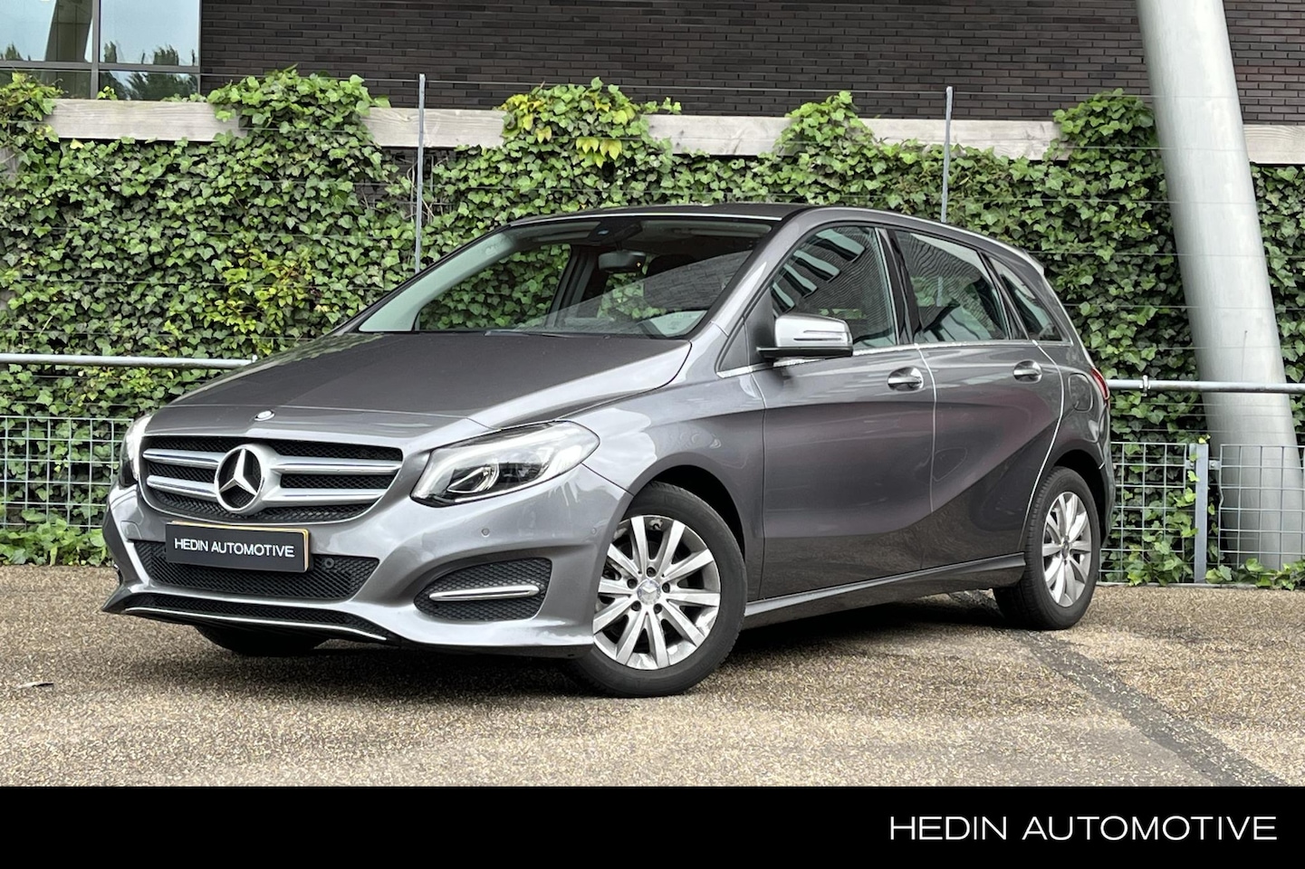 Mercedes-Benz B-klasse - B 180 Automaat Style Line | Ambition Pakket | Parkpilot | LED | Navigatie | Airco | Zitcom - AutoWereld.nl