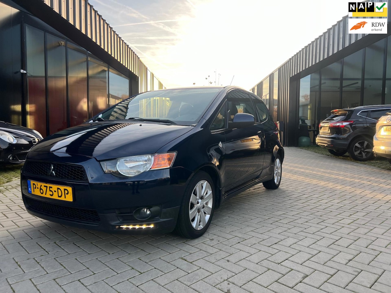 Mitsubishi Colt - 1.1 Edition One Airco Stoelvw Elek pakket Nwe APK - AutoWereld.nl