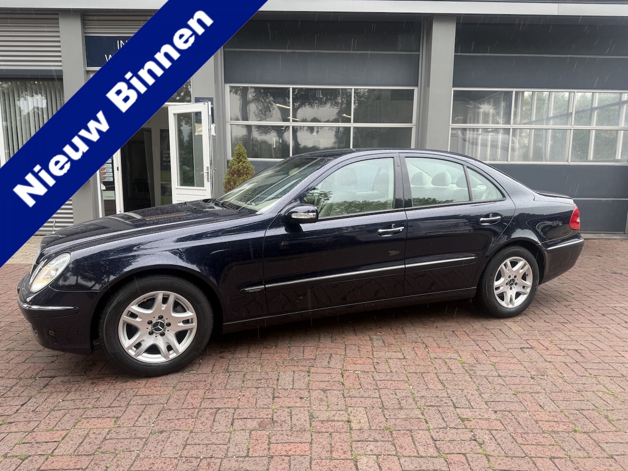 Mercedes-Benz E-klasse - 240 Elegance Bj 2004 APK 177PK Yongtimer Luxe uitvoering - AutoWereld.nl