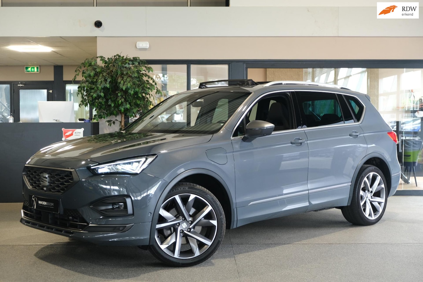 Seat Tarraco - 1.4 TSI e-Hybrid PHEV FR 245PK Pano Navi ACC Trekhaak Full - AutoWereld.nl