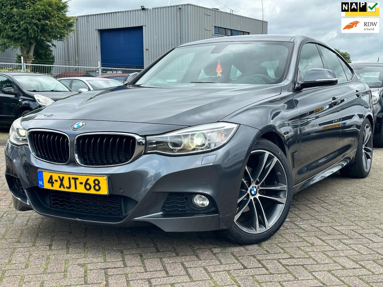 BMW 3-serie Gran Turismo - 320i Executive | Alcantara - AutoWereld.nl