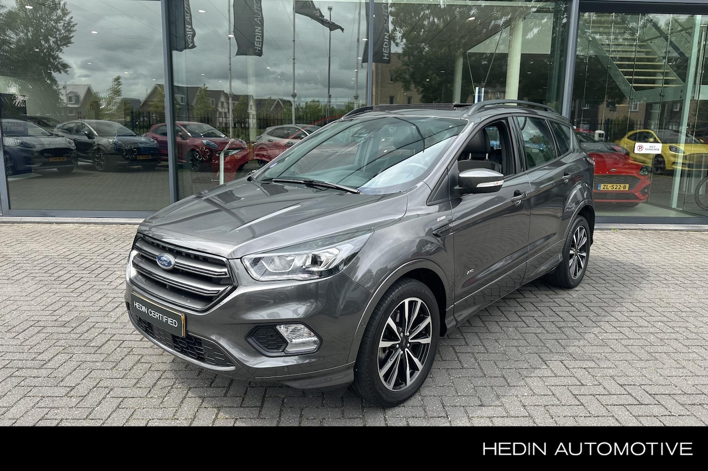 Ford Kuga - 1.5 EcoBoost 182PK AWD Automaat ST Line | Elektrisch inklapbare trekhaak | Panoramadak | S - AutoWereld.nl