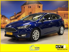 Ford Focus - 1.5 Titanium Edition Navi Camera LED PDC Trekhaak