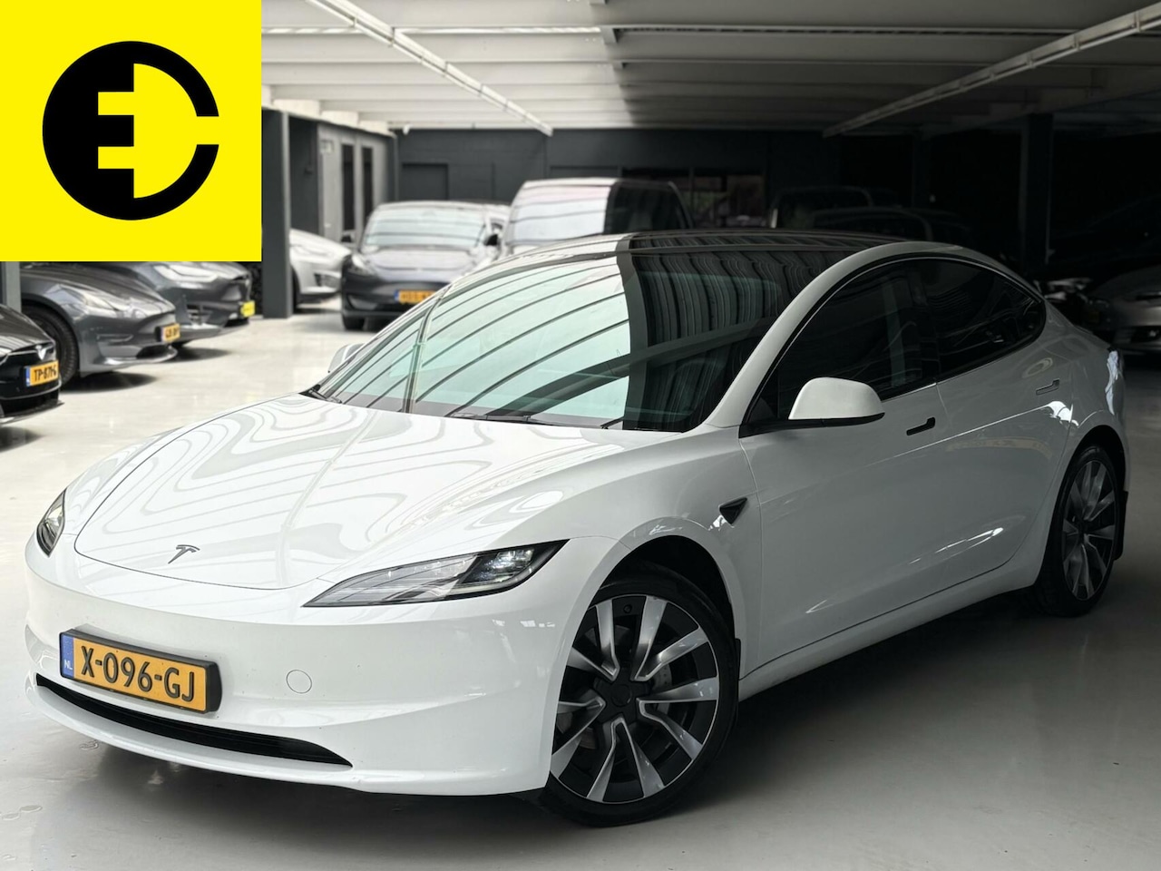 Tesla Model 3 - RWD 60 kWh| Pano | Autopilot |stoelverwarming - AutoWereld.nl