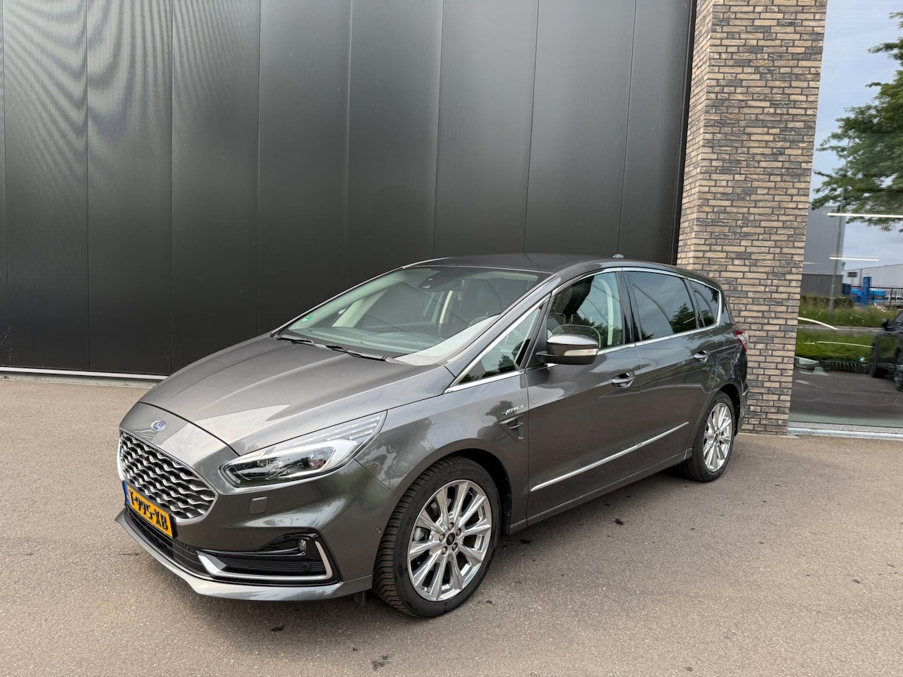 Ford S-Max - 2.5 190pk FHEV 7P Vignale Navi Sony, Massage, Panorama, 7-per BOMVOL!! - AutoWereld.nl