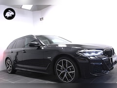 BMW 5-serie Touring - 530e xDrive M Sport/Pano dak/Leder/Navi/Camera/Leder