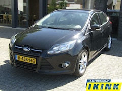 Ford Focus - 1.6 EcoBoost Titanium | PDC, Stoelverwarming, Trekhaak