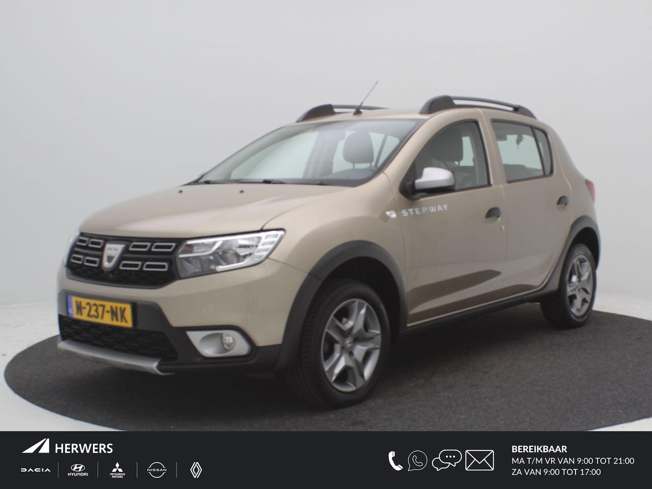 Dacia Sandero - 0.9 TCe Tech Road / Airco / Navigatie middels Apple CarPlay & Android Auto / Cruise Contro - AutoWereld.nl