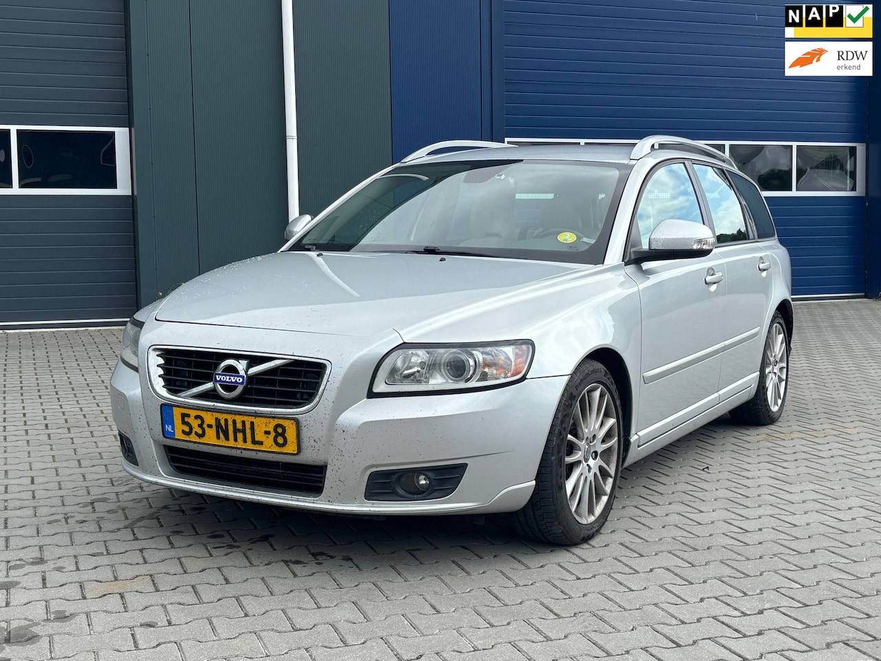 Volvo V50 - 1.6 D2 Sport | Airco + Cruise control | - AutoWereld.nl