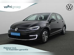 Volkswagen e-Golf - 136PK | Warmtepomp | Navigatie | Parkeersensoren voor/achter | Adaptive Cruise | Climatron