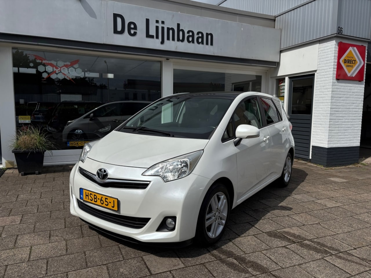 Toyota Verso S - 1.3 VVT-i Aspiration 1.3 VVT-i Aspiration - AutoWereld.nl
